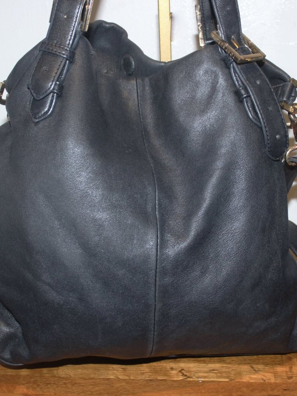 Great Condition TORY BURCH Slouchy Leather 2 Way Shoulder Bag Hobo Tote - Picture 6 of 7